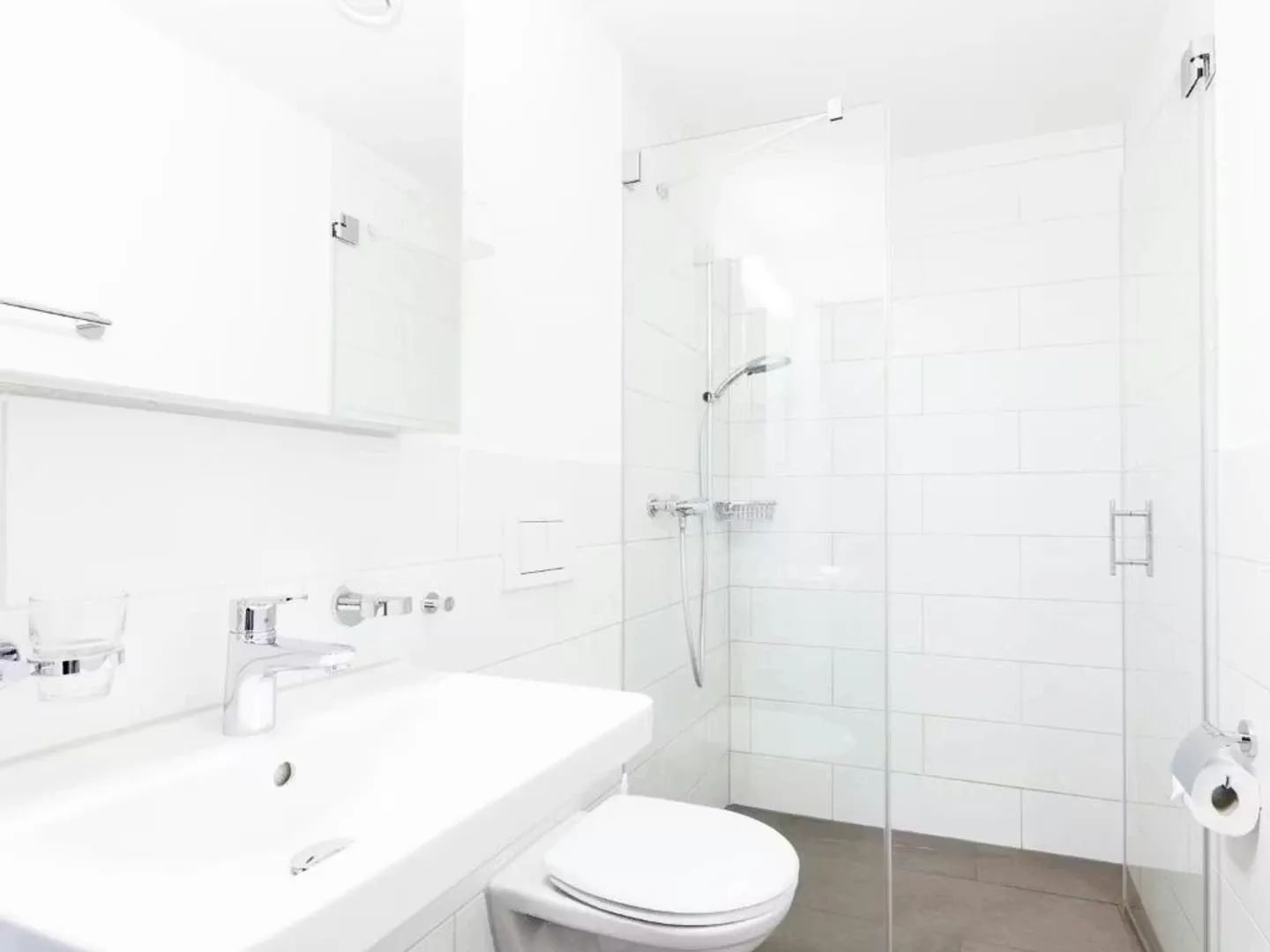 Charming Apartment in Zürich - Photo 2 of 6