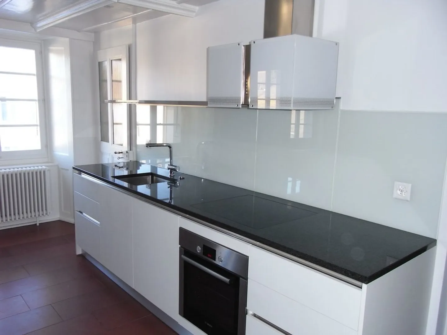 SPACIOUS 3.5 ROOM APARTMENT WITH 95M2 - Photo 1 of 8