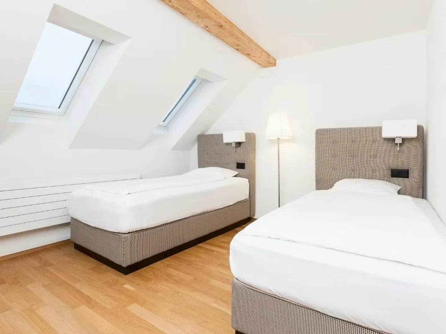 Charming Apartment in Zürich - Photo 4 of 6