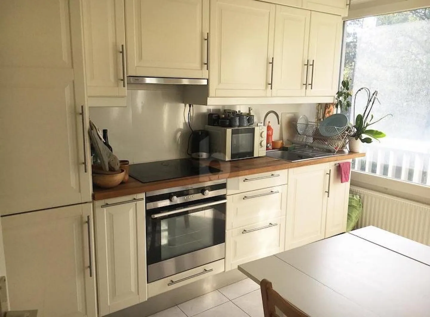 Ideal Investors with Pool - Photo 3 of 6