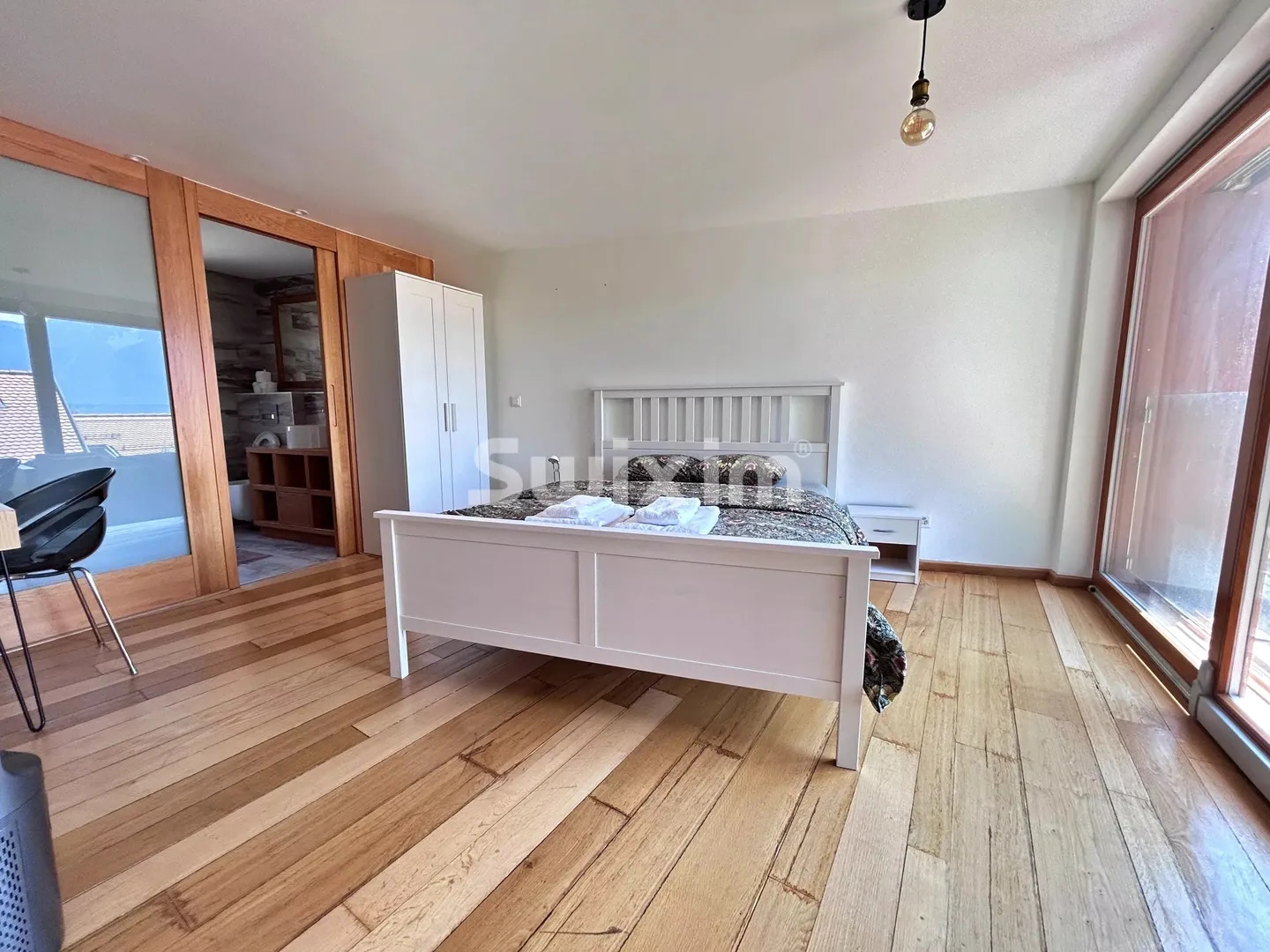 Triplex Charmant avec Vue sur le Lac - Photo 3 sur 6