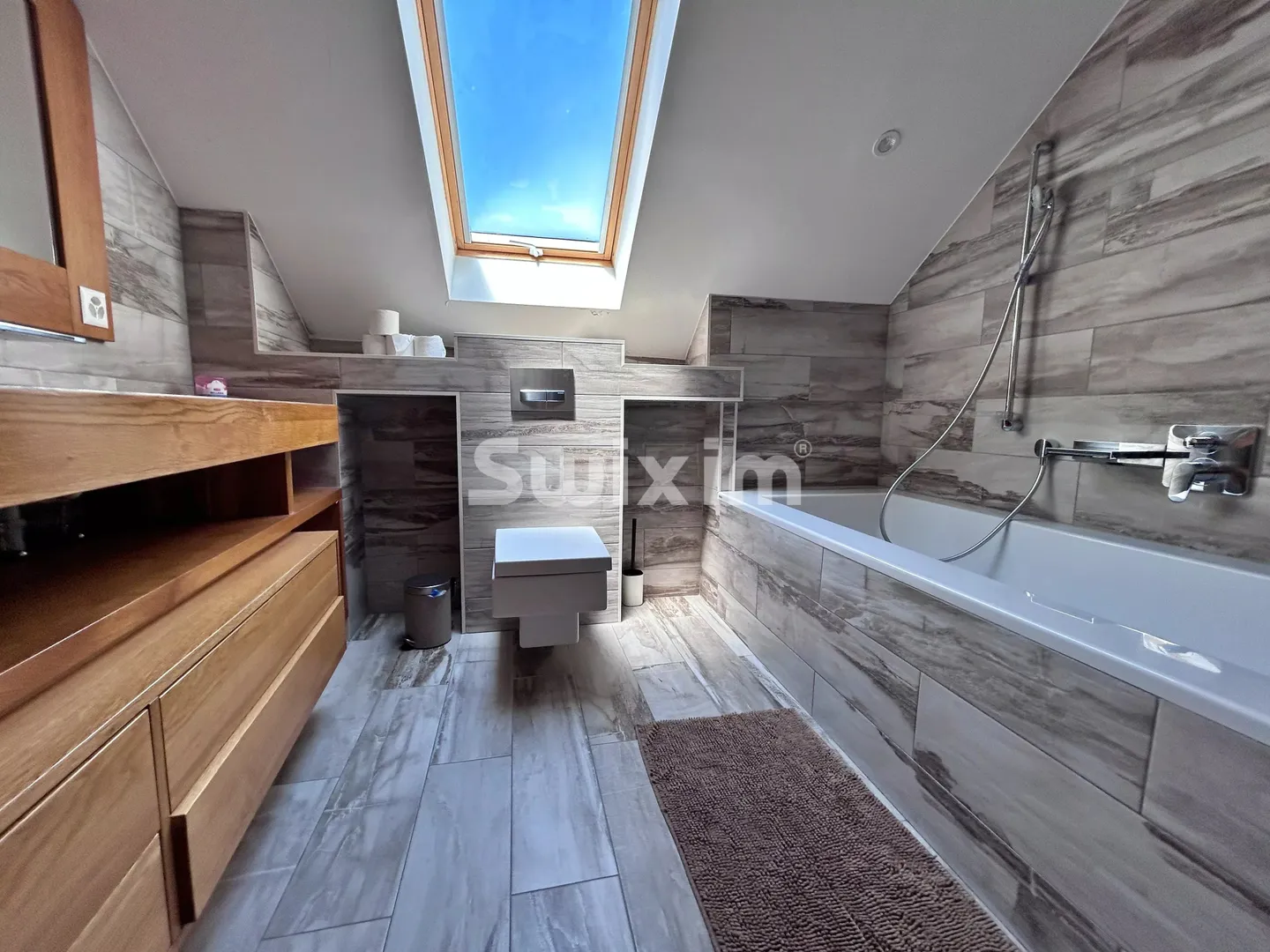 Triplex Charmant avec Vue sur le Lac - Photo 6 sur 6