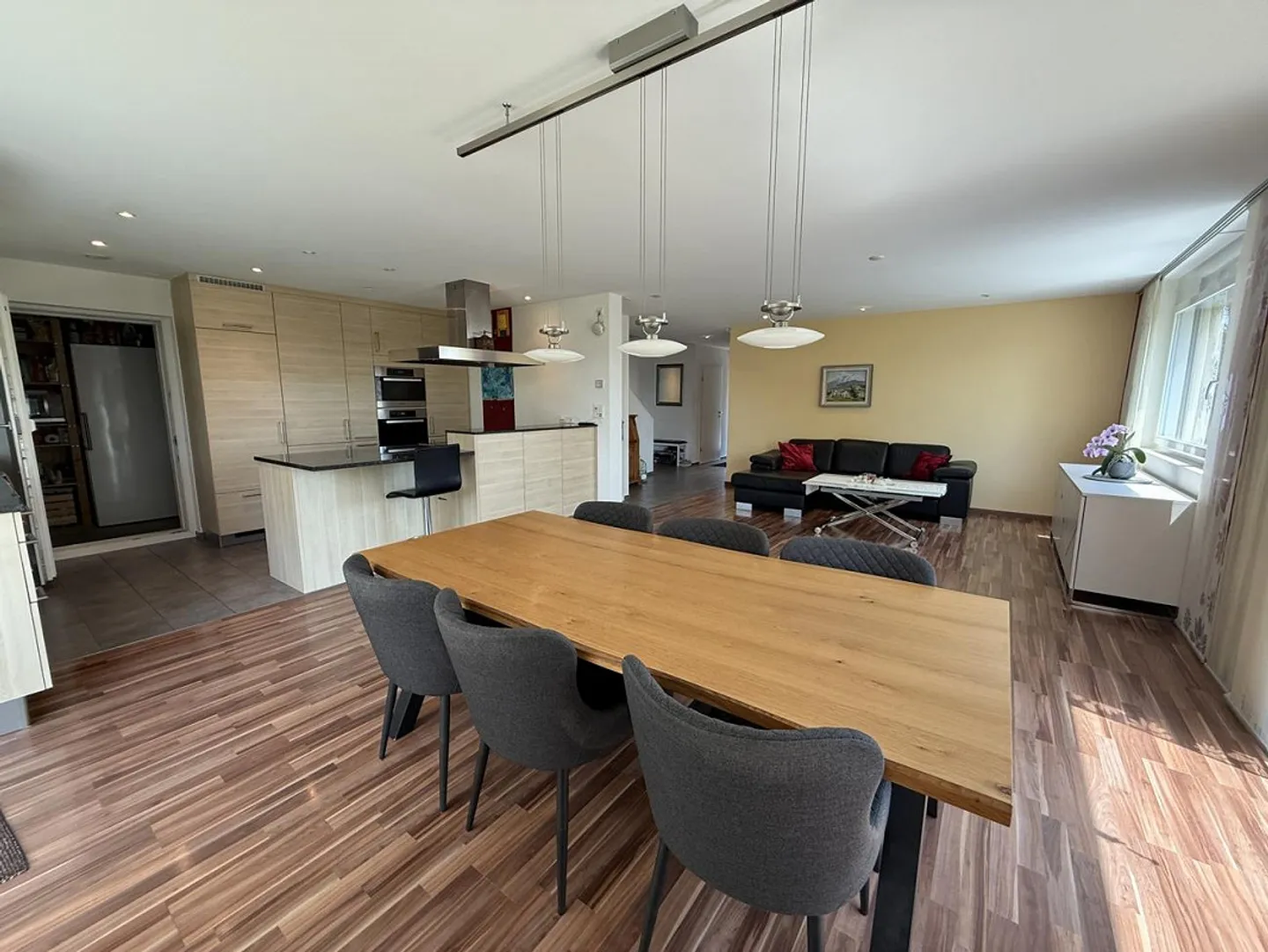 Geräumiges Einfamilienhaus in Beringen - Foto 4 von 26