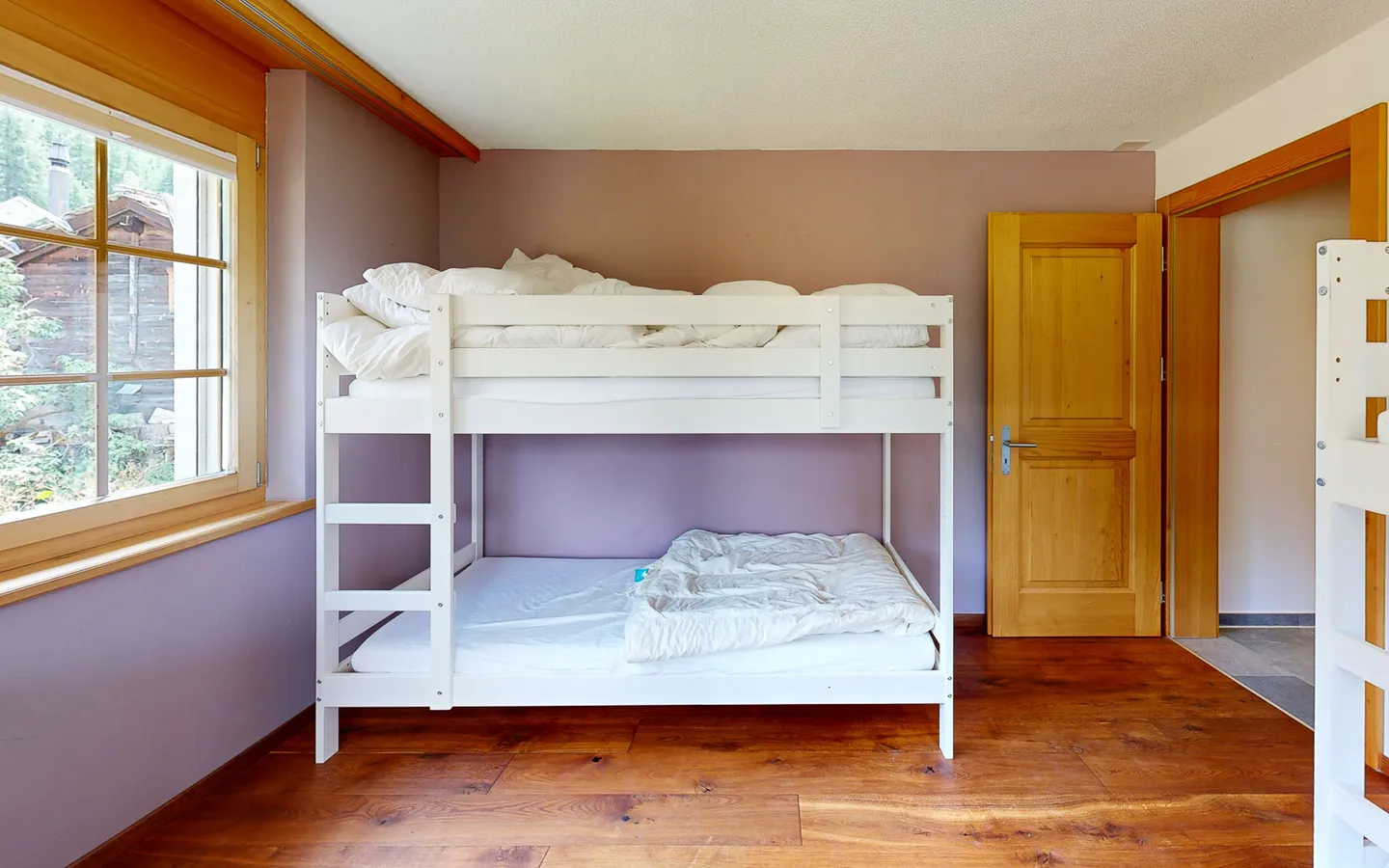 Ski-in et Ski-out / Appartement de 4,5 pièces dans un quartier résidentiel calme - Photo 8 sur 11