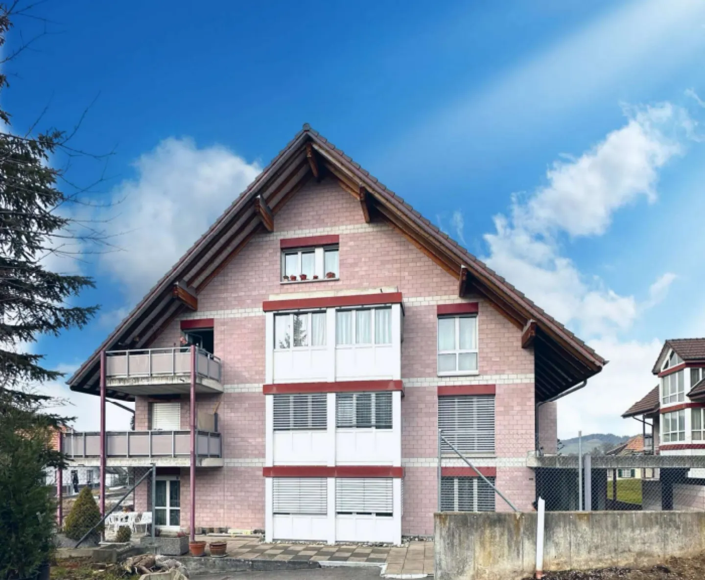 Vivere con vista sul villaggio nel cuore dell'Emmental - Foto 2 di 15