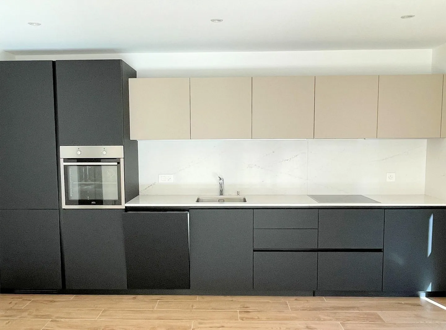 Nouvel appartement dans un quartier confortable et calme, à deux pas du centre - Photo 8 sur 15