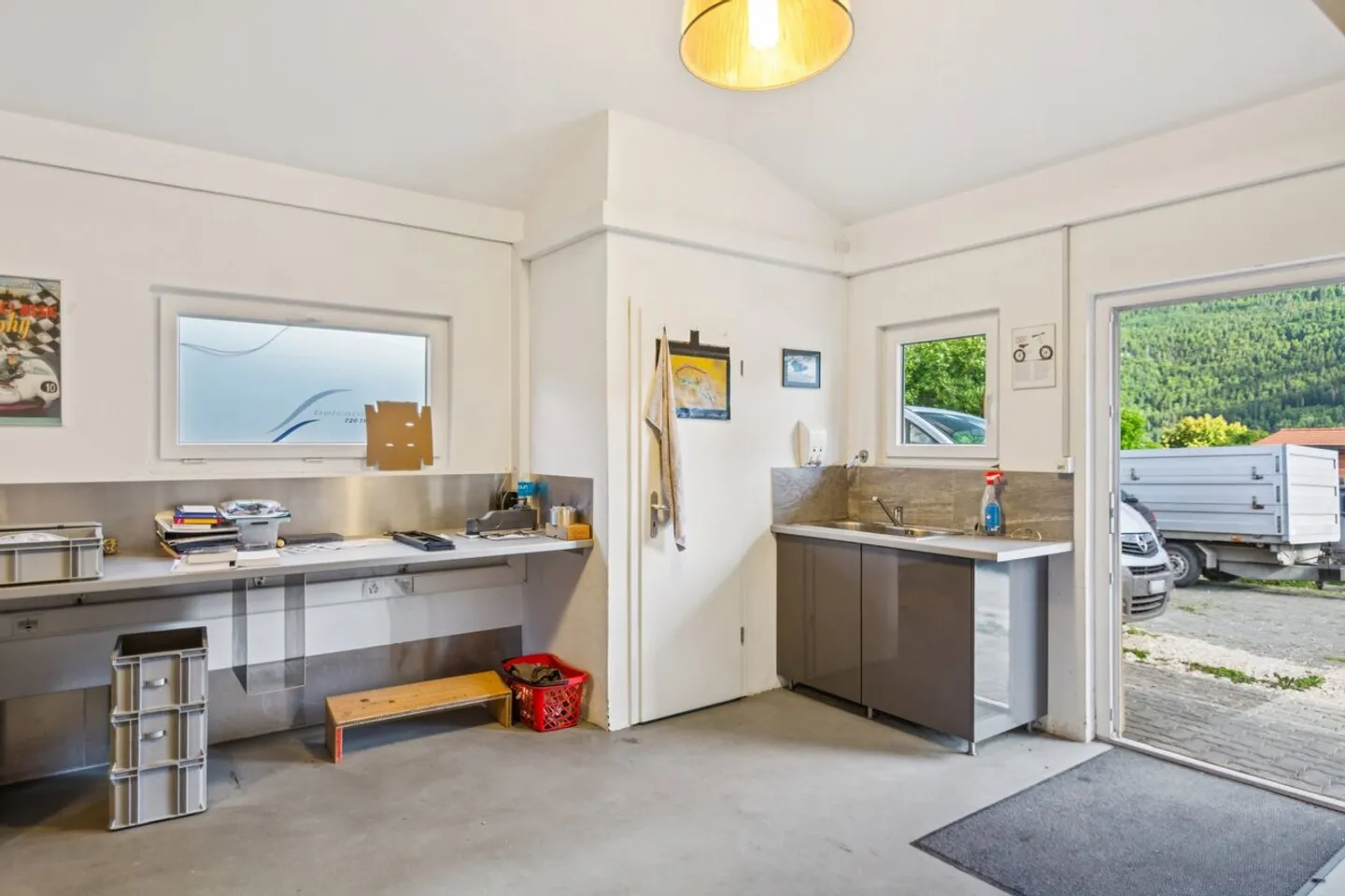 Excellente opportunité, maison à terminer, grand potentiel - Photo 3 sur 13