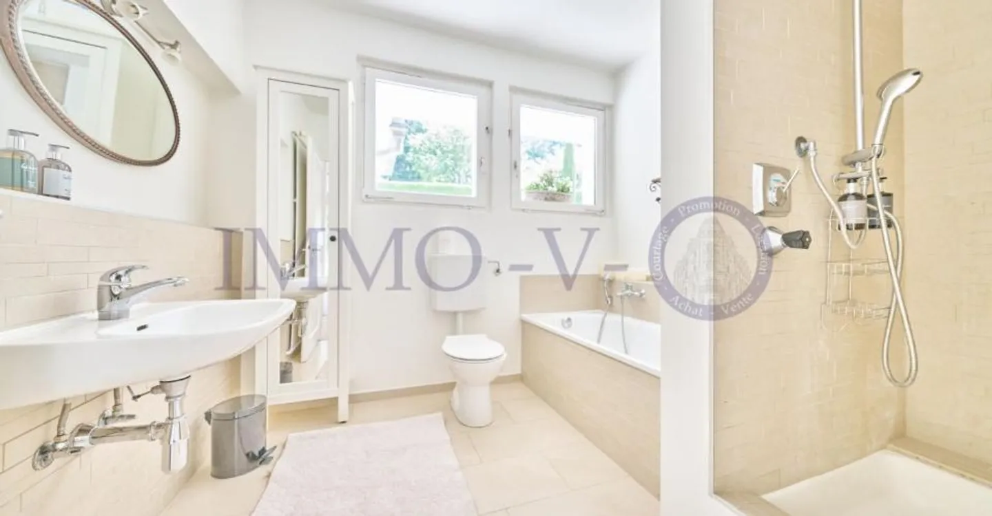 DI PRESTIGIO CON PISCINA E VISTA PANORAMICA - ARREDATO - Foto 12 di 13