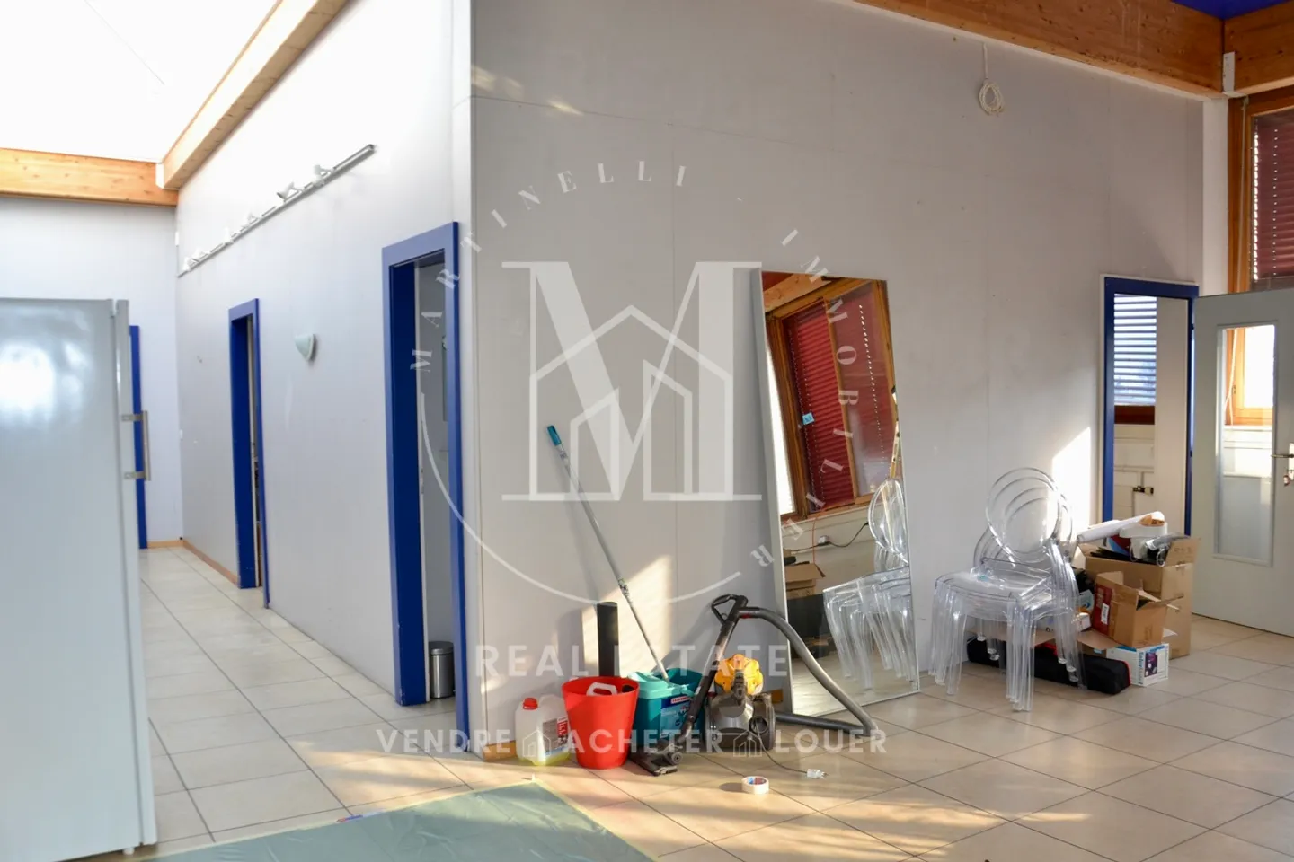 Gewerbeflächen von 320 m² – Morges - Foto 3 von 3