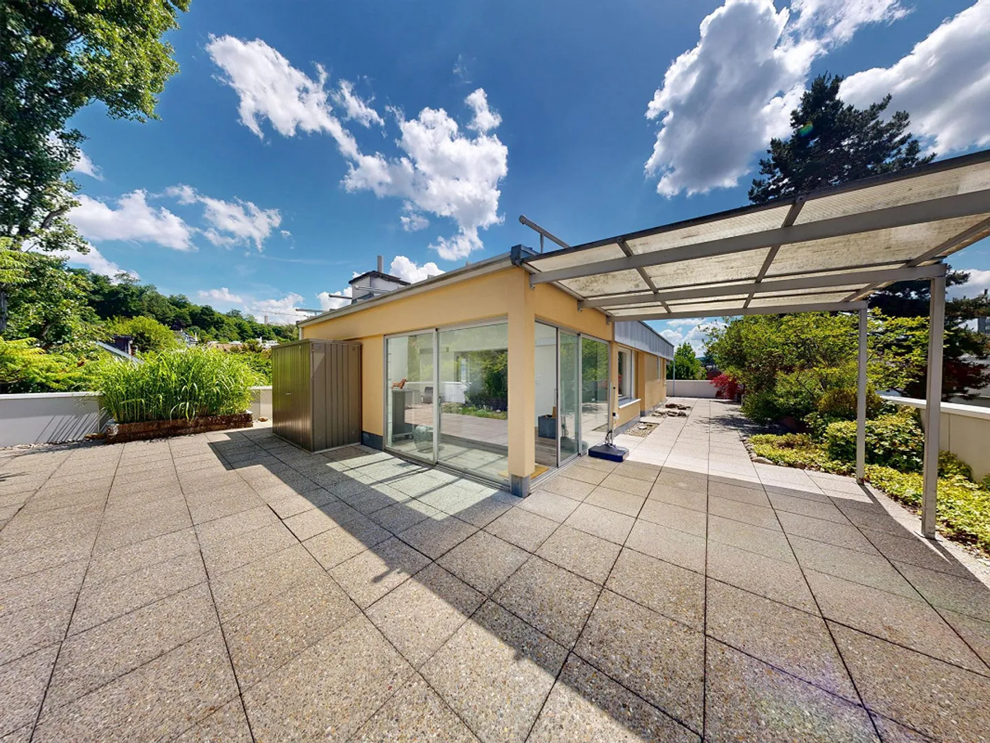 Maisonette - Attic apartment with large roof terrace and pool area - Photo 18 of 19