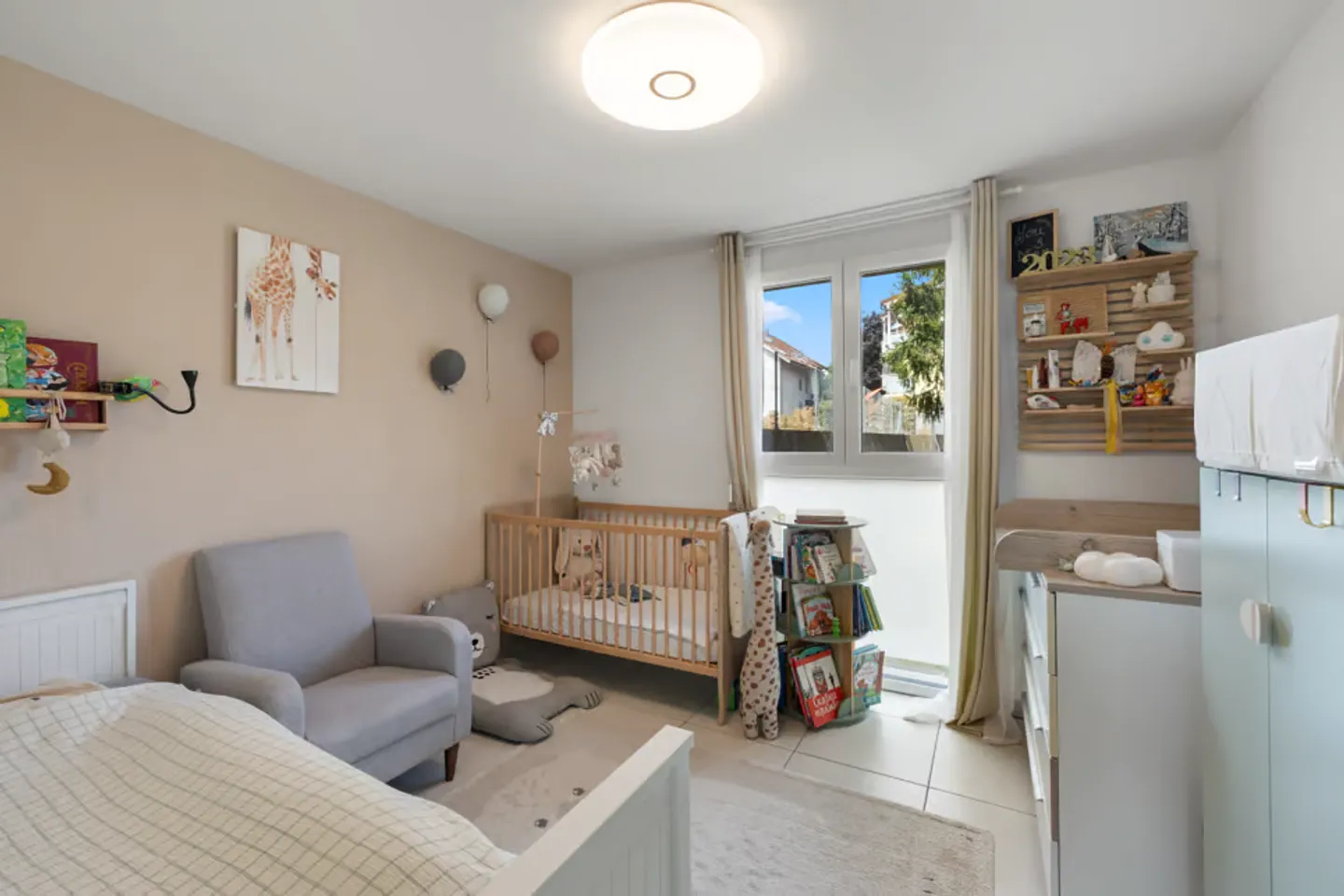 Appartement lumineux de 4.5 pièces avec jardin à Léchelles - Photo 7 of 13
