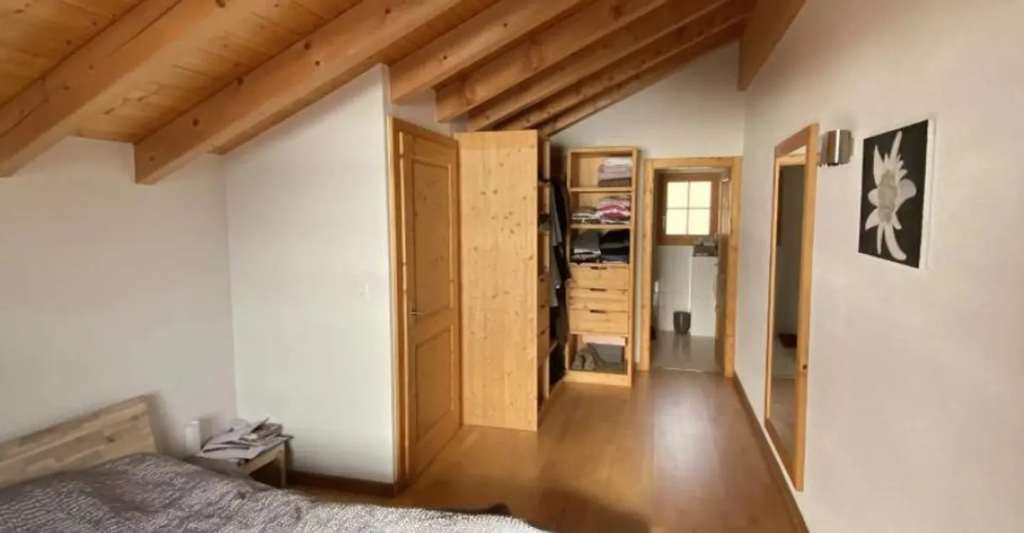 Duplex Apartment with Mountain View - Photo 5 of 8