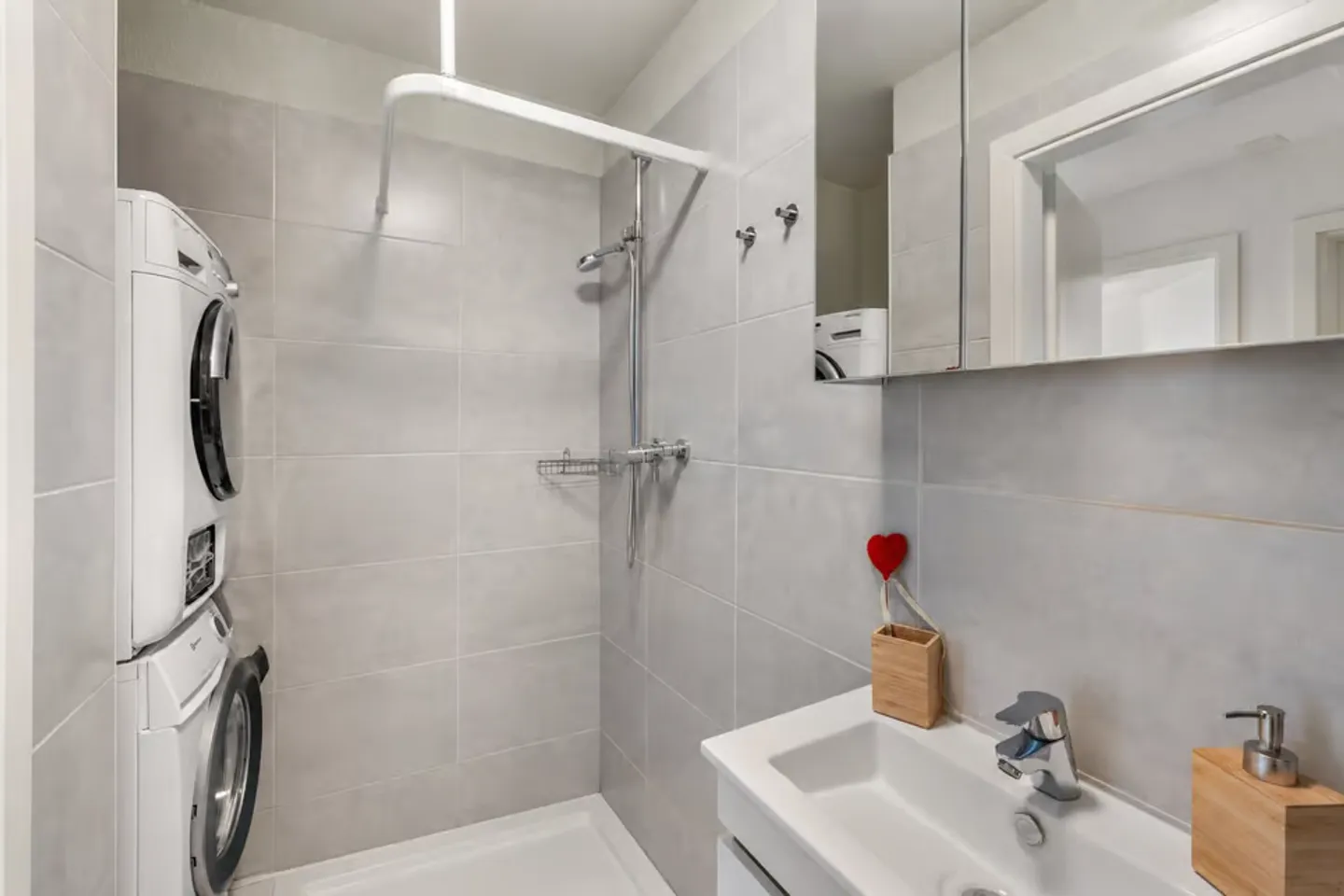 Appartement lumineux de 4.5 pièces avec jardin à Léchelles - Photo 9 of 13