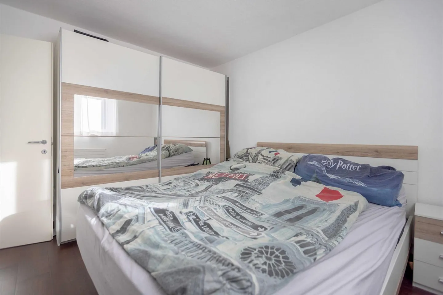 Appartamento luminoso e pratico di 2,5 stanze con nicchia giardino a Davesco Soragno - Foto 5 di 8