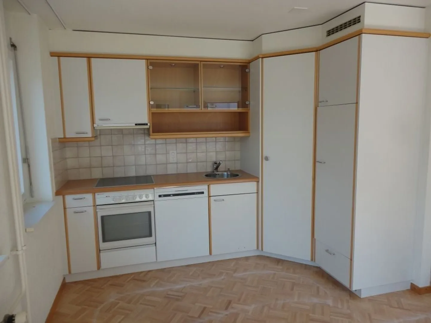 Appartamento spazioso di 3,5 locali nel centro città - Foto 2 di 4