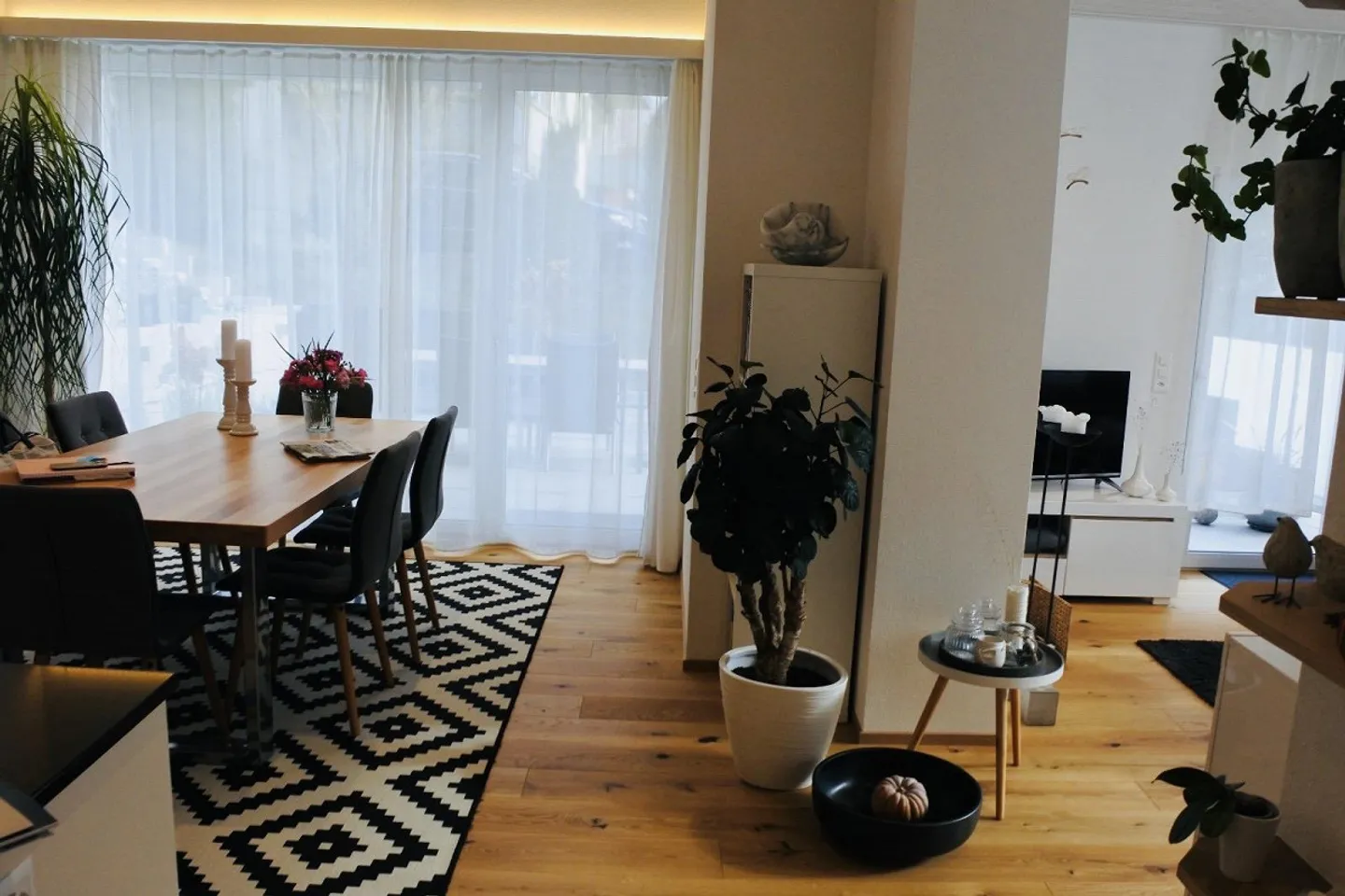 New, Quiet Apartment with Large Terrace in Owner Standard - Photo 4 of 14
