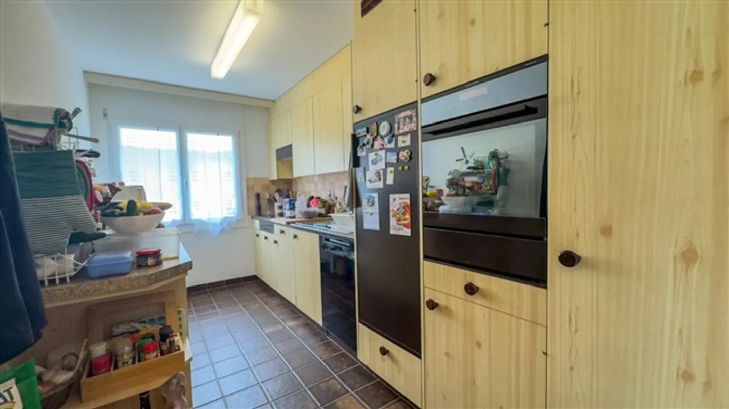 Appartamento 4.5 camere a buon mercato in una posizione tranquilla - Foto 10 di 11