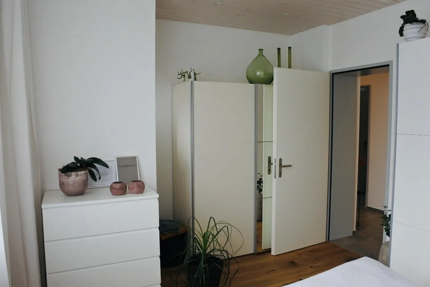 New, Quiet Apartment with Large Terrace in Owner Standard - Photo 13 of 14