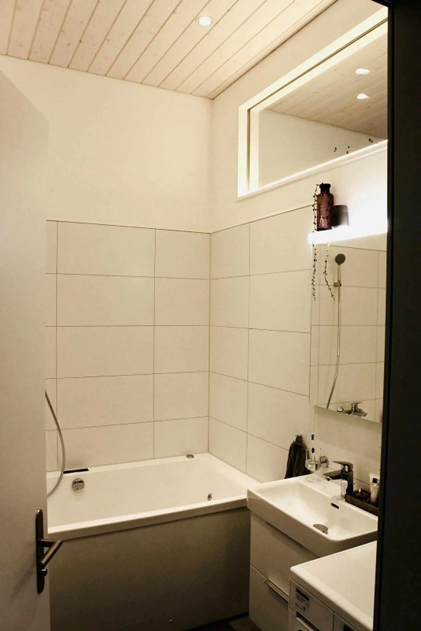 New, Quiet Apartment with Large Terrace in Owner Standard - Photo 14 of 14