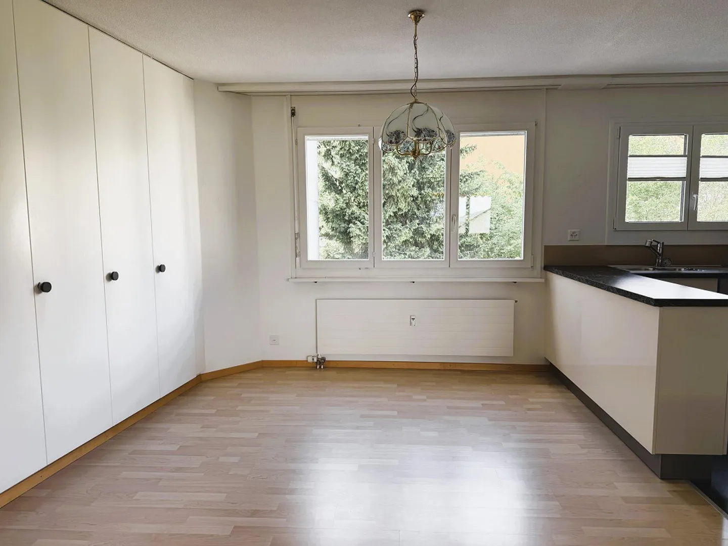 Appartement spacieux et très bien entretenu, bien situé dans le quartier d'Oberdorf - Photo 5 sur 14