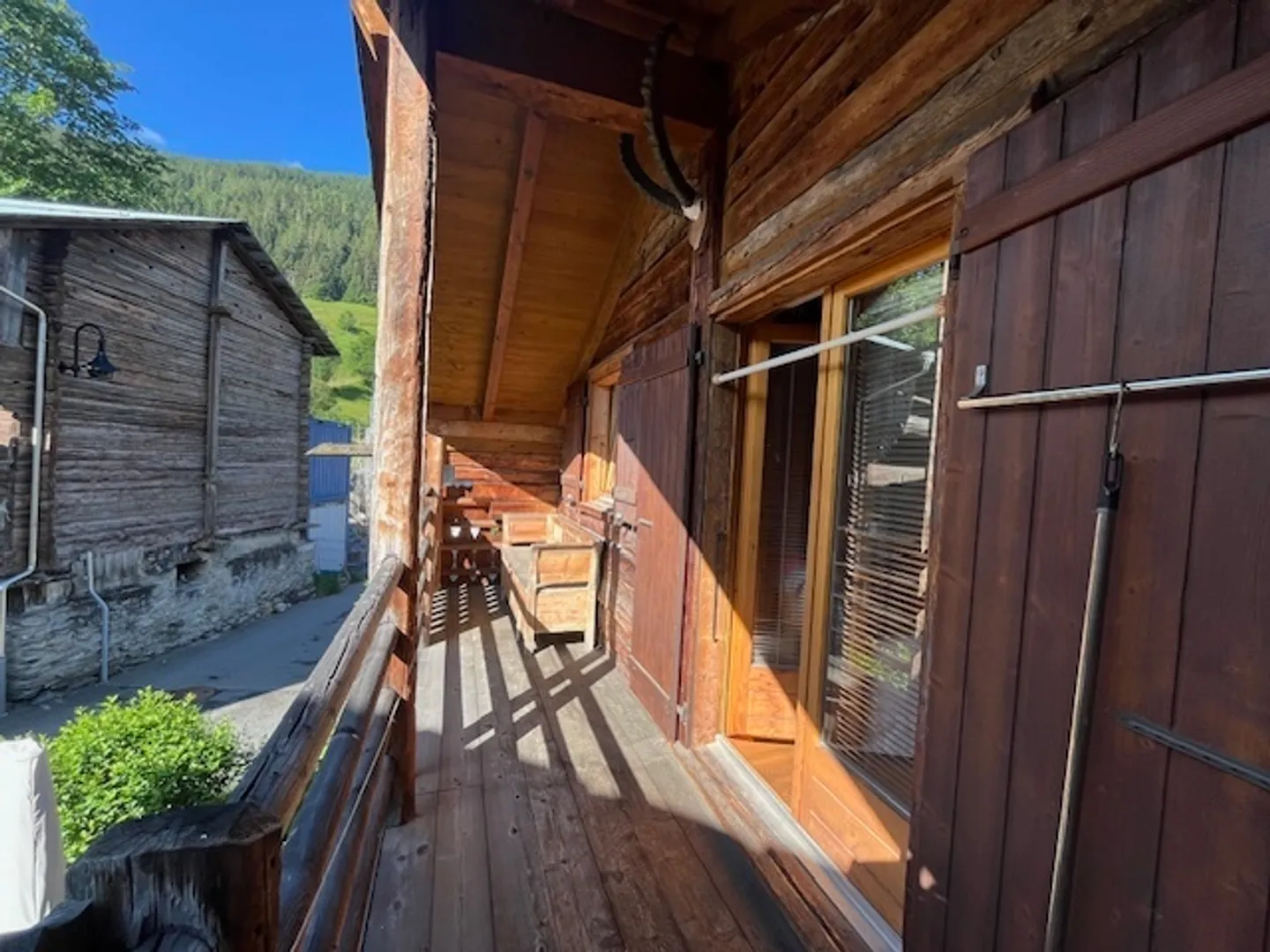 Chalet for sale - Photo 3 of 22