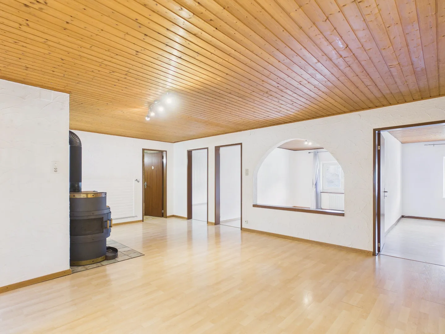 Spacious Apartment with Fireplace - Photo 2 of 13