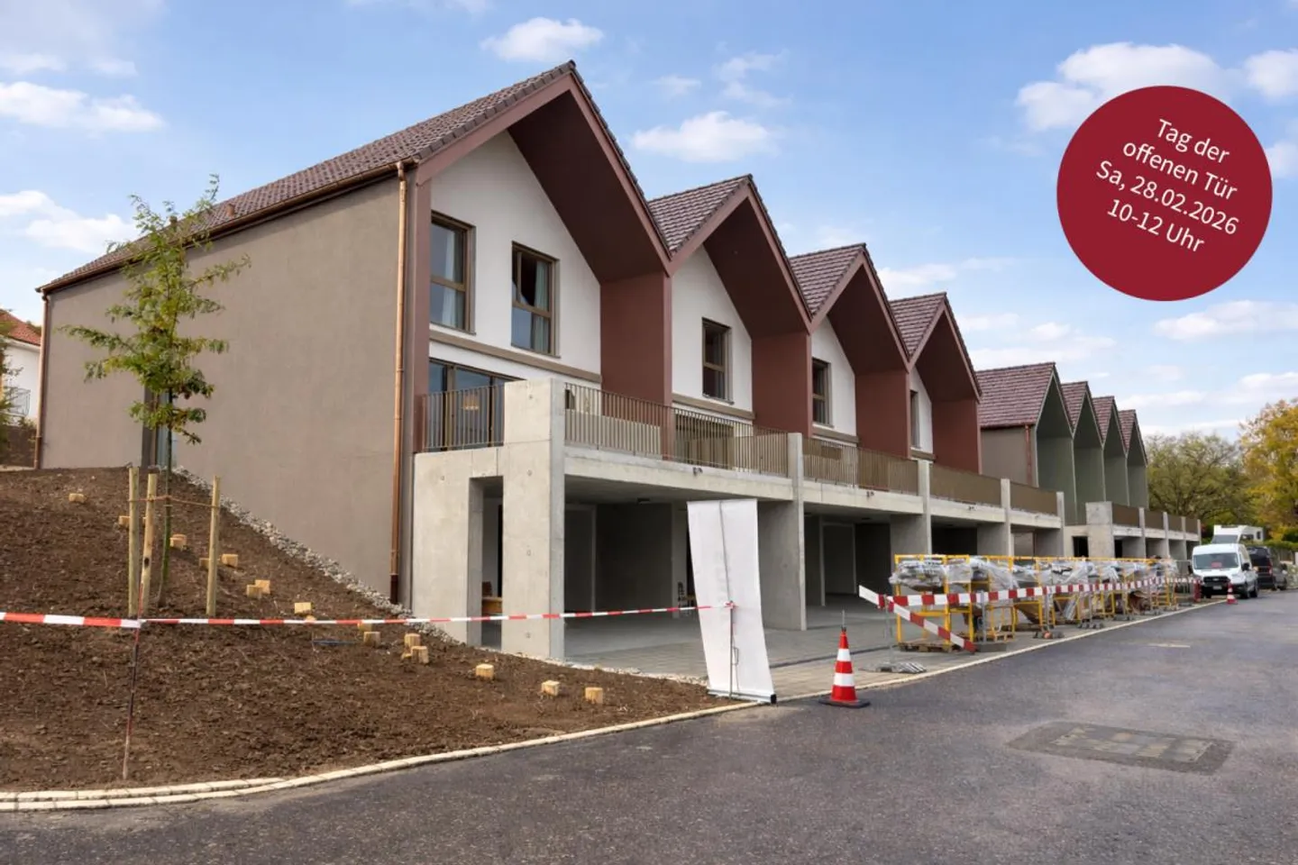 Modernes Familienhaus in Reinach - Foto 1 von 12