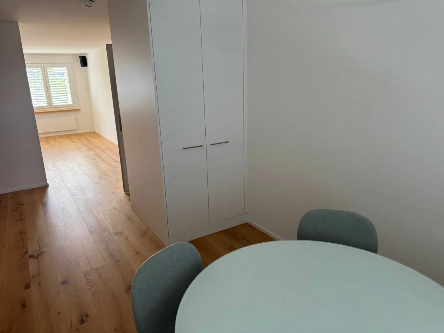 Neuwertige Wohnung (renoviert für CHF 115'000.-) mit Lift an ruhiger Lage - Foto 15 di 19