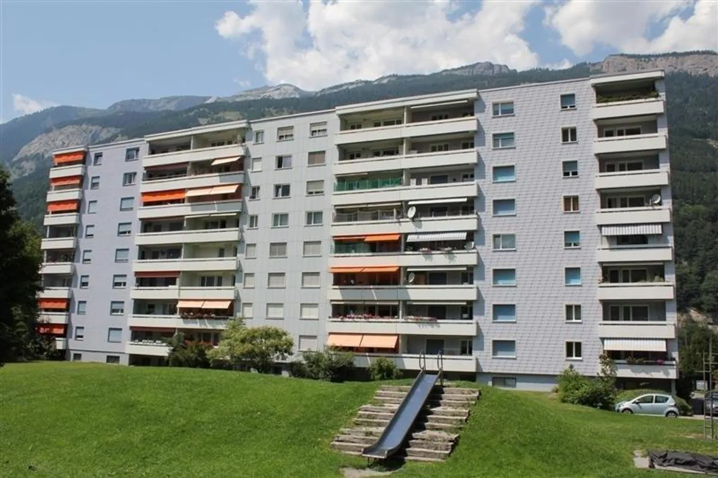 Appartement spacieux dans le quartier du Rhin - Photo 1 sur 6