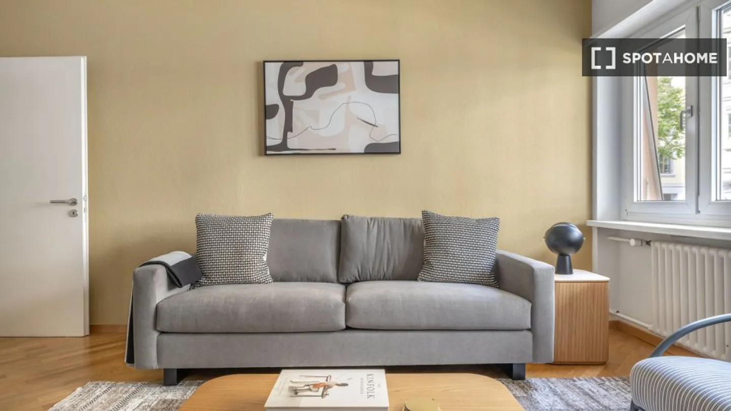 Discover, visit, and rent your new home online with complete confidence. - Photo 2 of 16