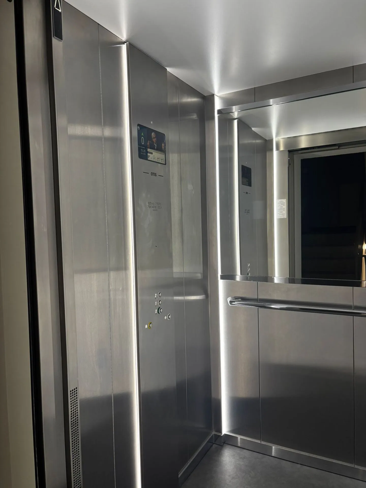 Bévilard, bel appartamento ristrutturato di 4.5 locali con balcone - Foto 6 di 7