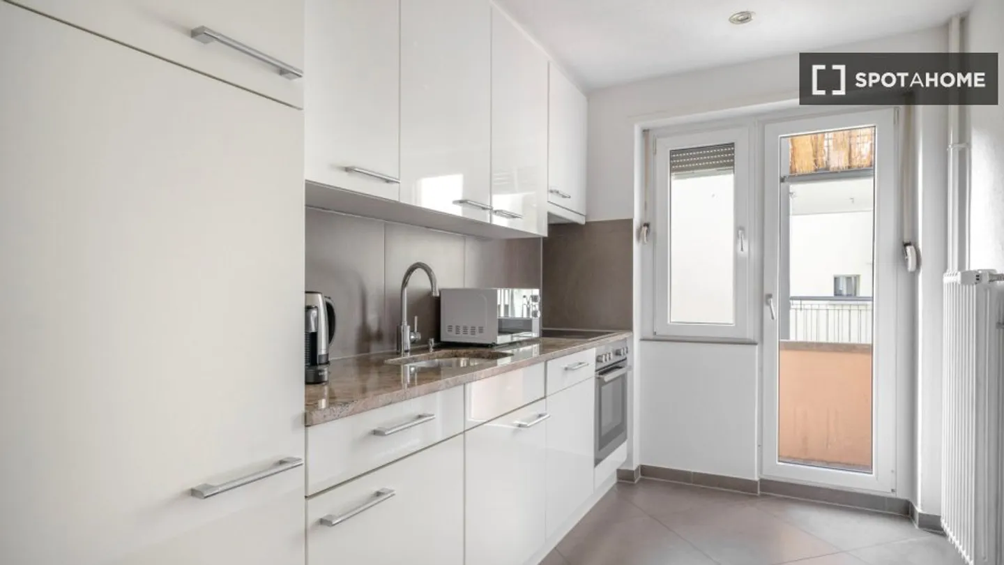 Discover, visit, and rent your new home online with complete confidence. - Photo 5 of 16