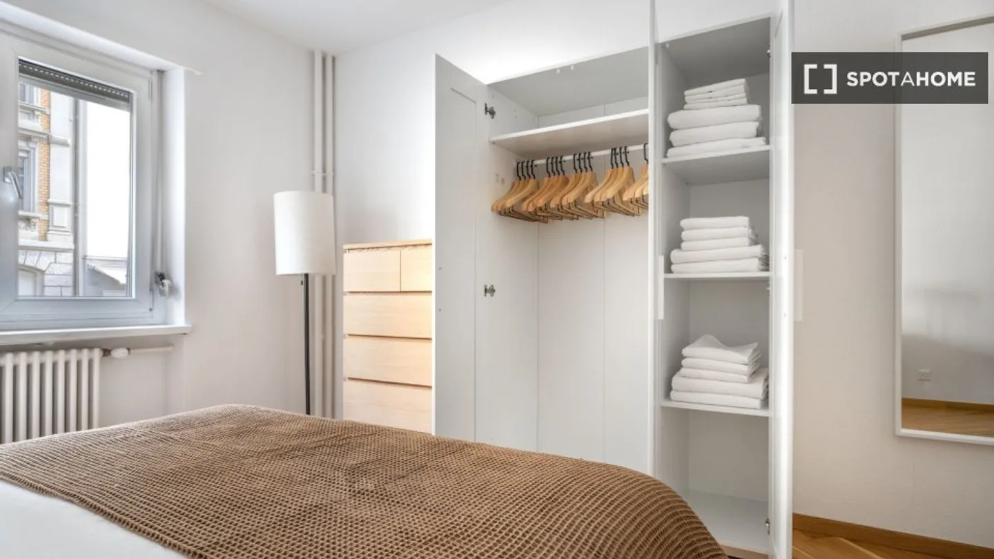 Discover, visit, and rent your new home online with complete confidence. - Photo 11 of 16