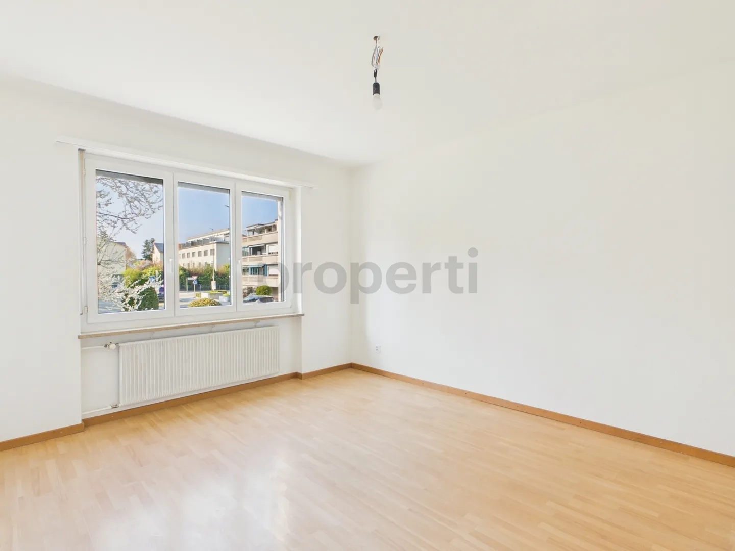 Appartamento ristrutturato con 4 stanze e balcone, Allschwil - Foto 5 di 9