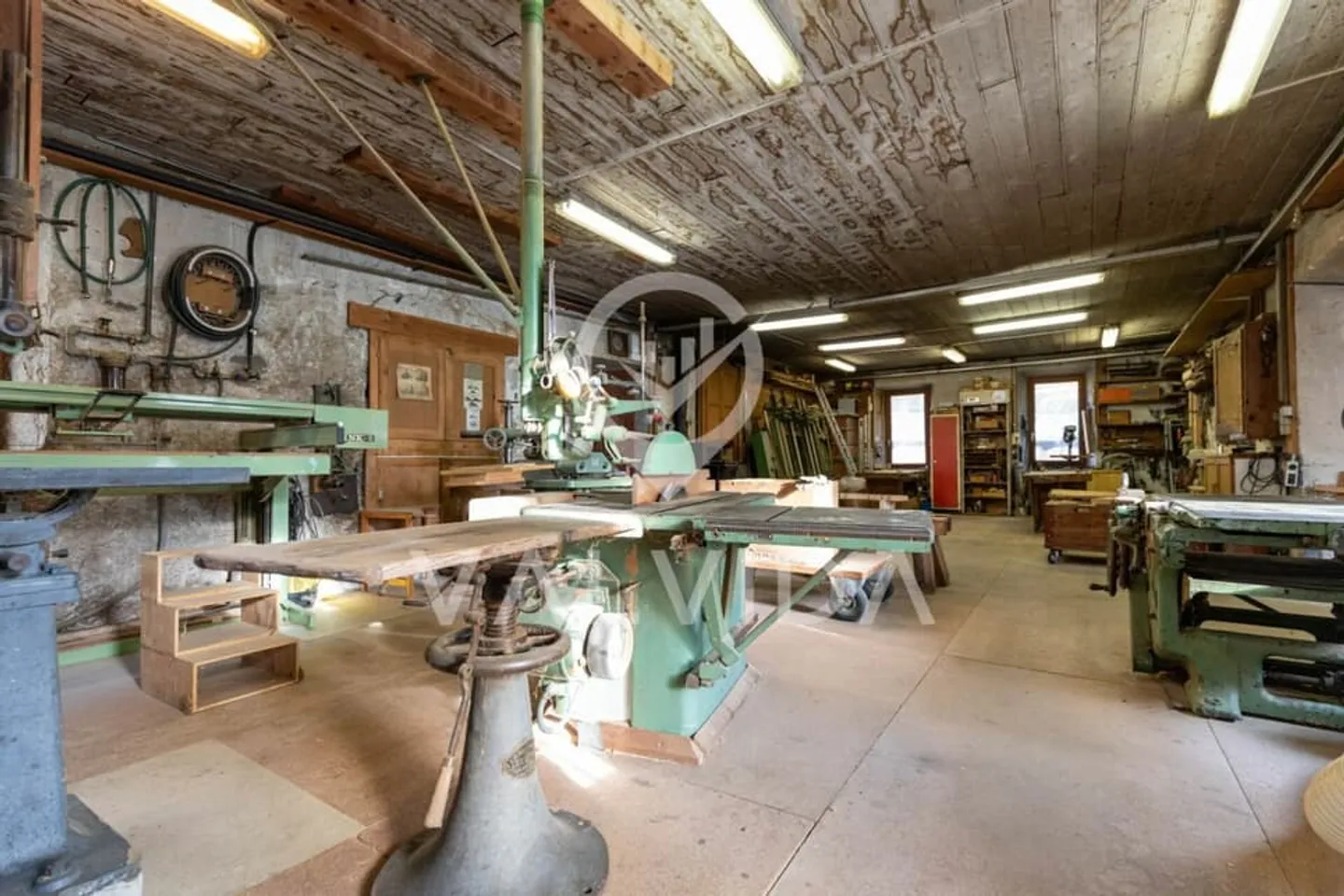 Versatile commercial property - former carpentry in Kalpetran - Photo 5 of 13