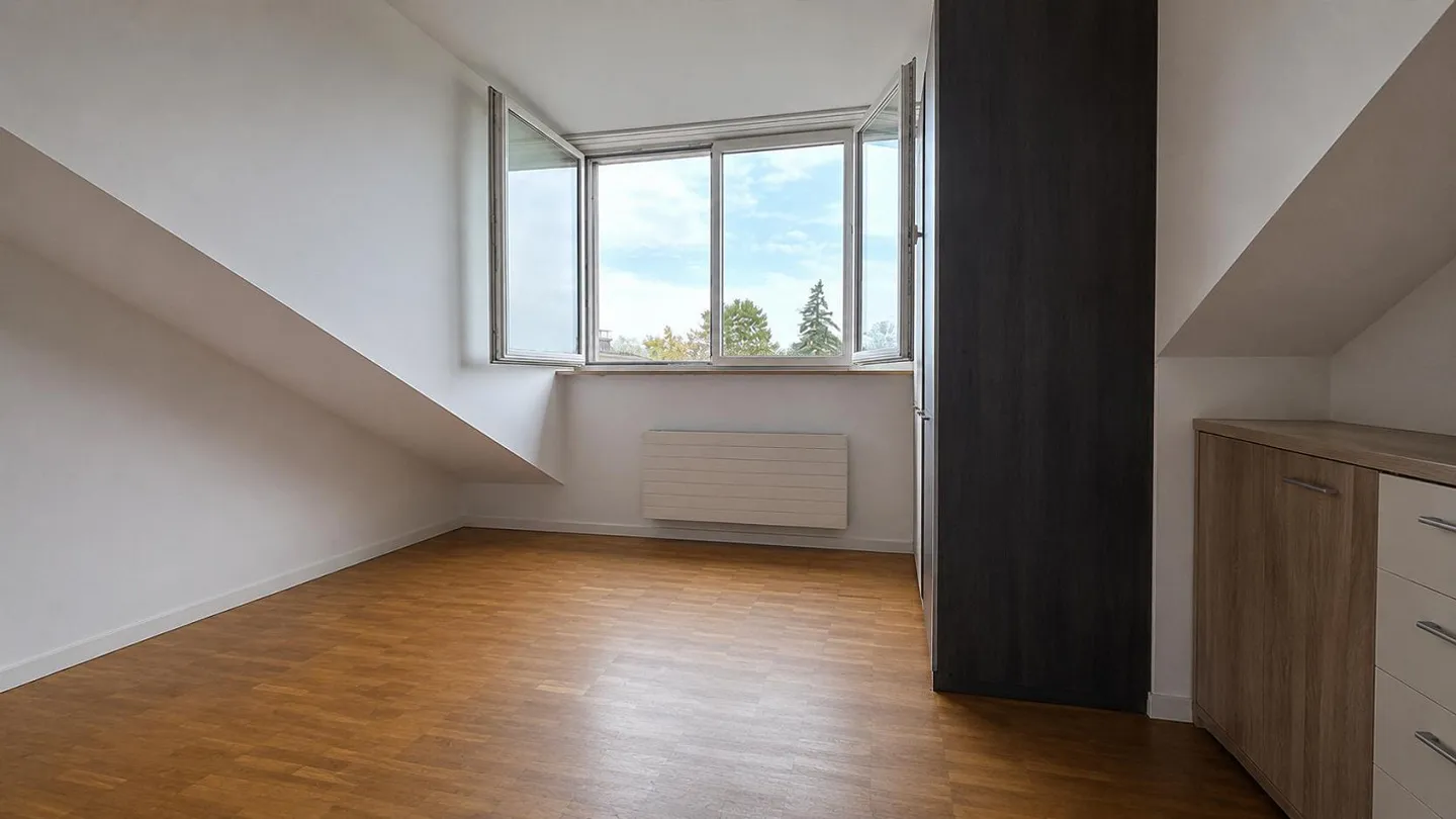 Charmante Dachgeschosswohnung in Winterthur - Foto 5 von 7