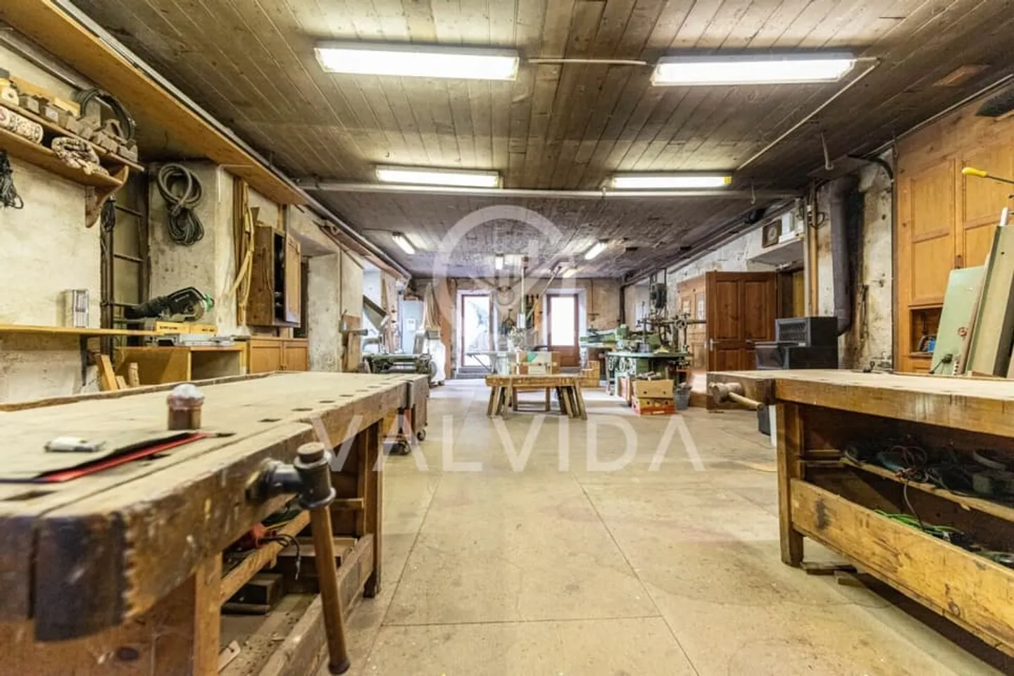 Versatile commercial property - former carpentry in Kalpetran - Photo 9 of 13