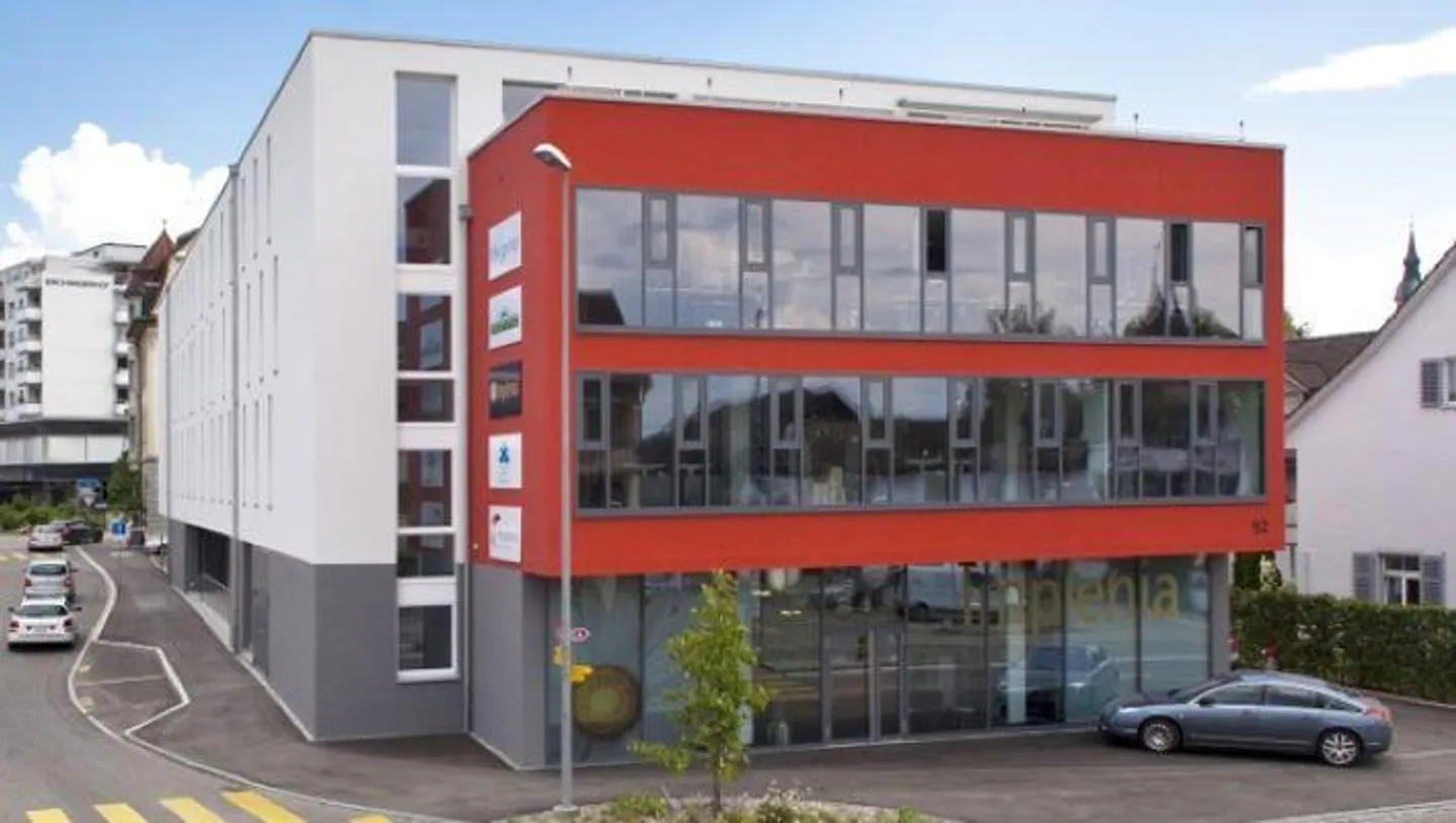 No more scraping ice or getting into a scorching hot car! - Photo 1 of 1