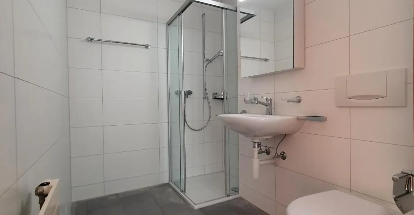 Appartamento 2.5 locali in un quartiere tranquillo - Foto 4 di 6