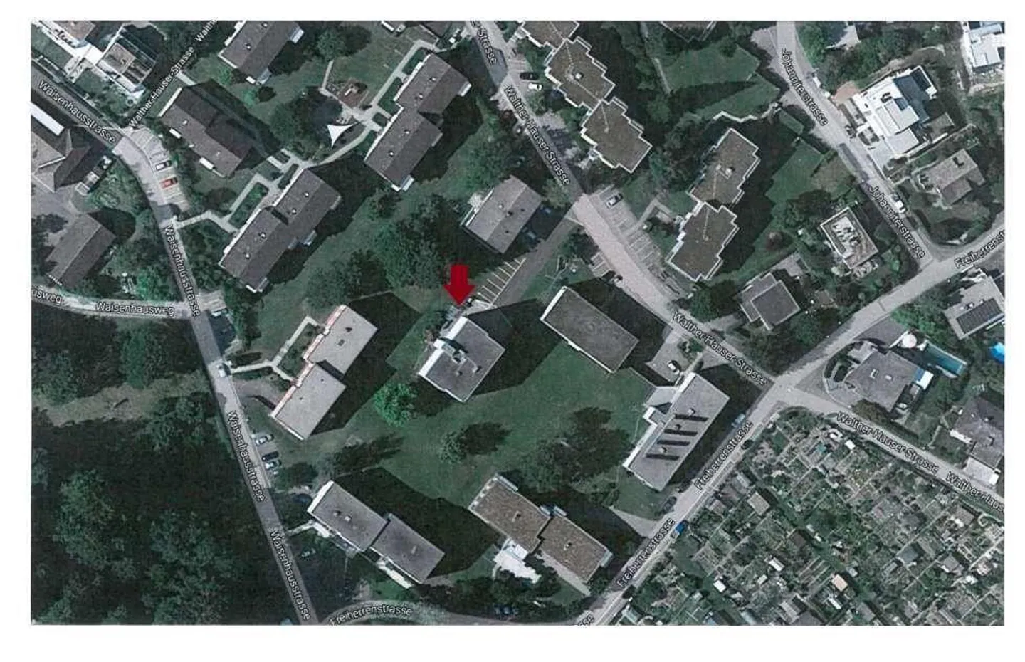 Zone résidentielle calme et ensoleillée dans le vert - Photo 8 sur 8