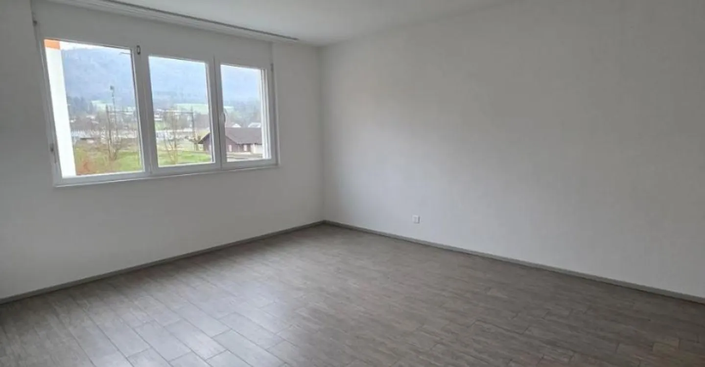 4,5-Zimmer-Wohnung von 107 m2 im 2. Stock mit Aufzug - Foto 5 von 9