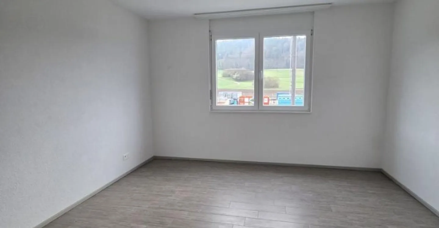 4,5-Zimmer-Wohnung von 107 m2 im 2. Stock mit Aufzug - Foto 6 von 9
