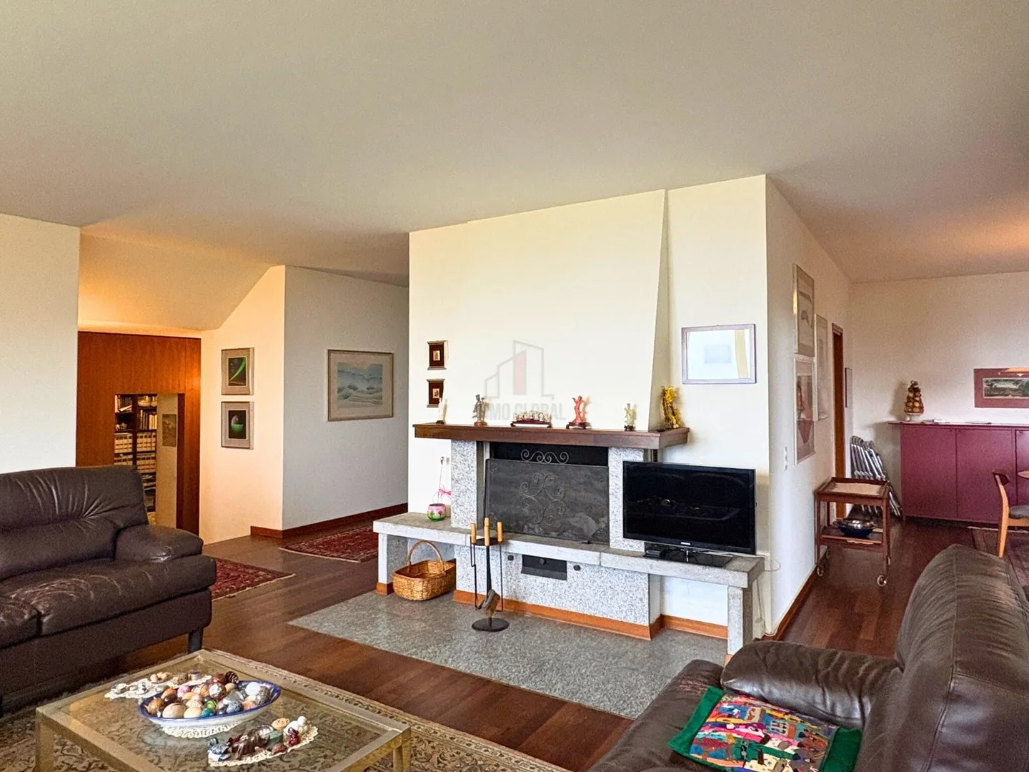 Your home with a large garden and breathtaking view - Photo 3 of 10