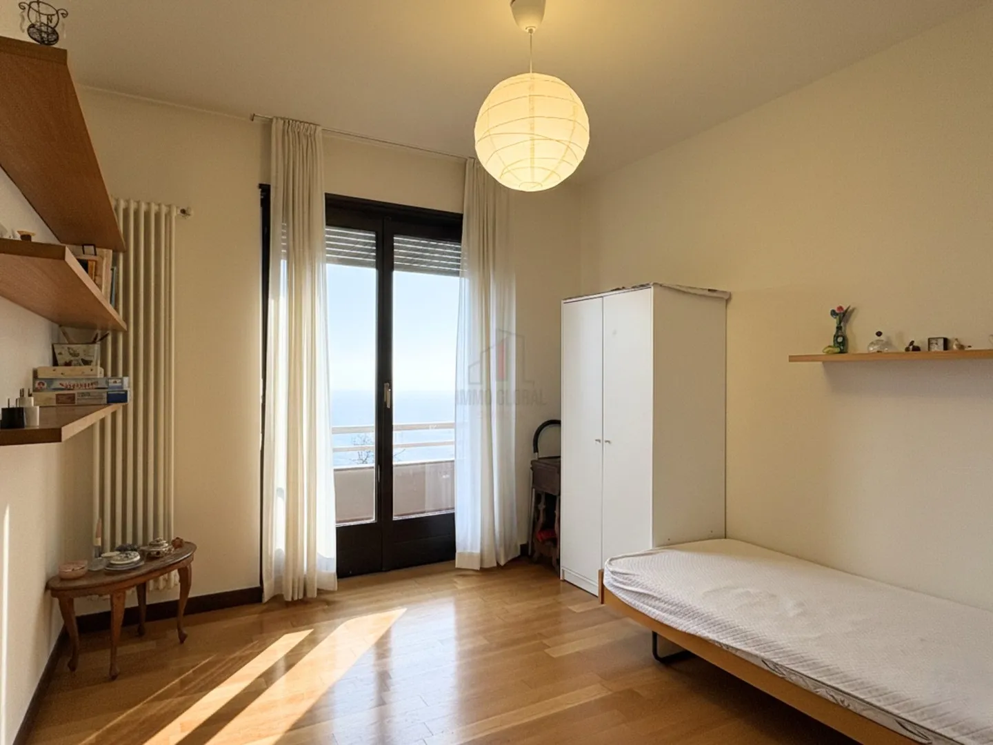 Your home with a large garden and breathtaking view - Photo 9 of 10