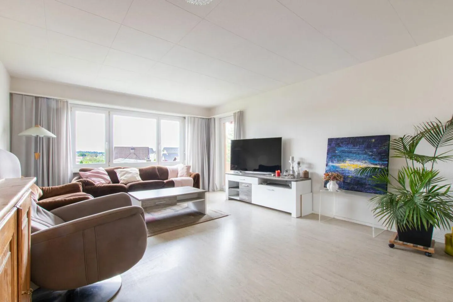 Entspannung Pur: 4.5-Zimmerwohnung mit Gemeinschaftspool und Sauna - Foto 6 von 7