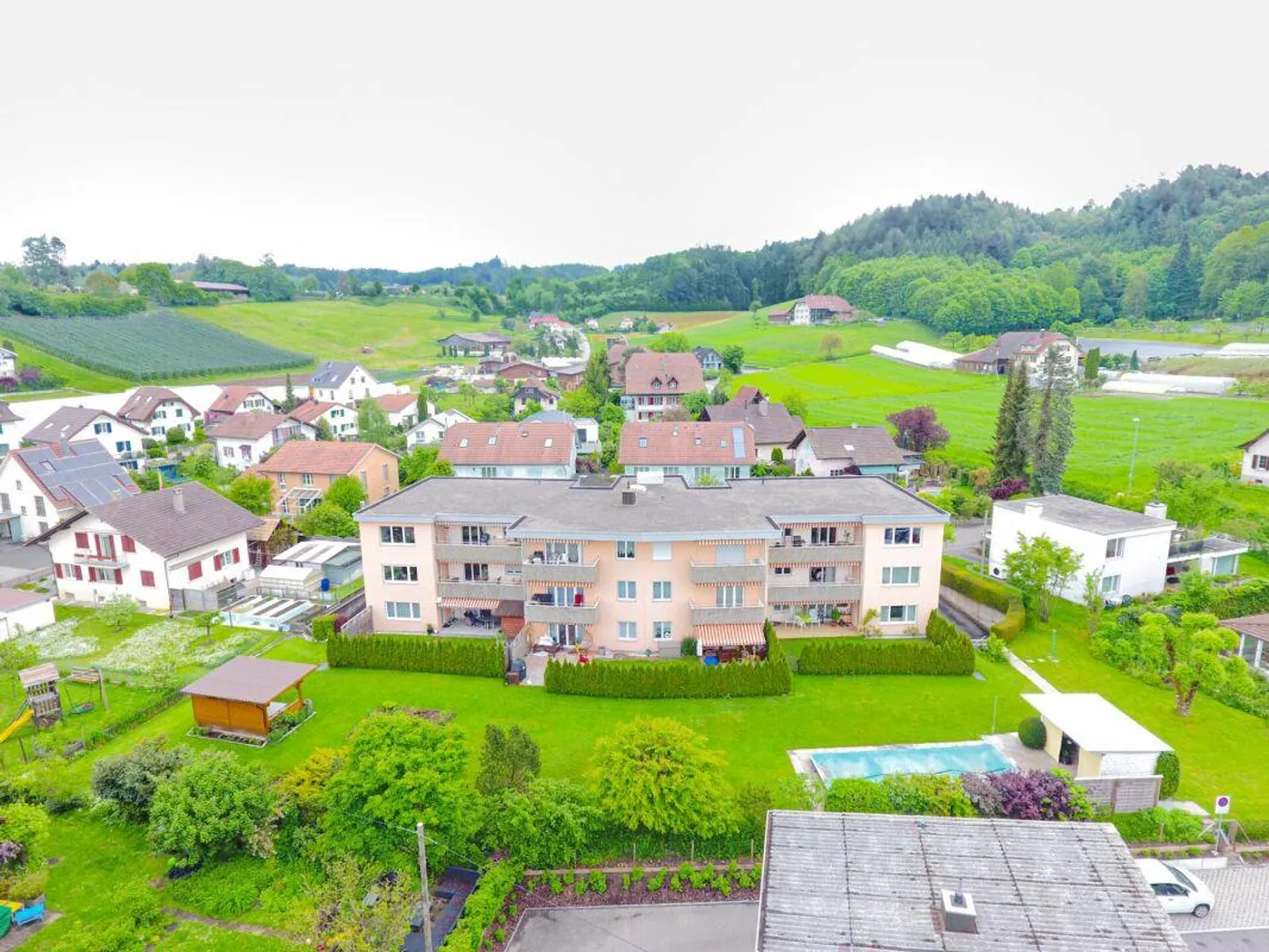 Entspannung Pur: 4.5-Zimmerwohnung mit Gemeinschaftspool und Sauna - Foto 7 von 7