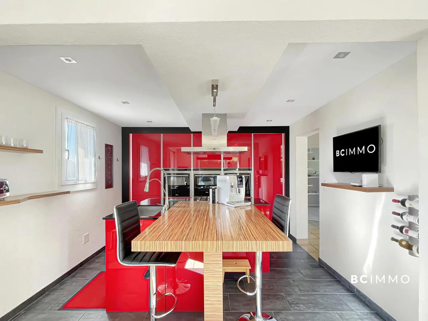 Spacious and Bright Detached House | Exclusivity BC IMMO - Photo 7 of 13