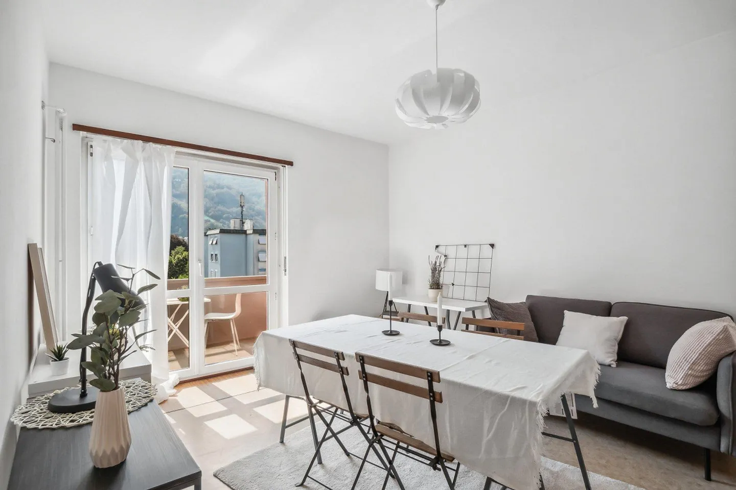 Strategisch 2,5 Zimmer - Foto 3 von 10