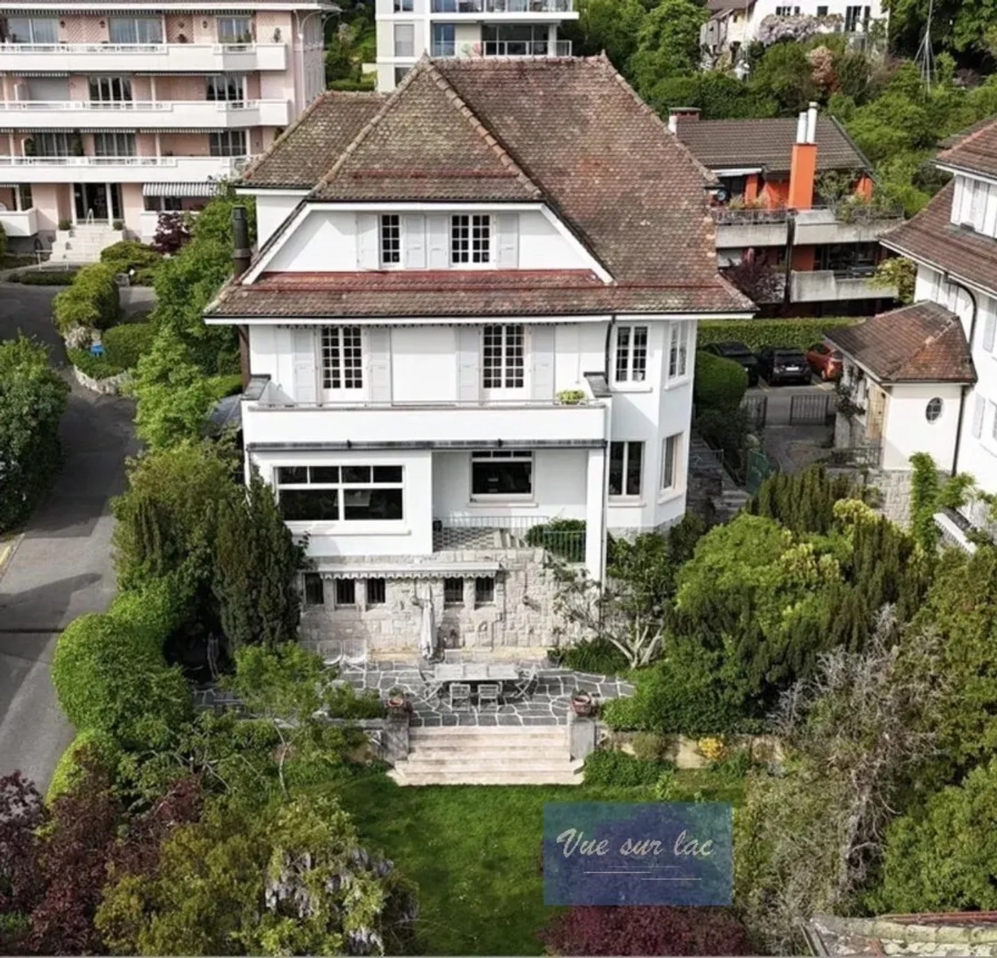 Außergewöhnliches Haus in Lausanne - Foto 3 von 13