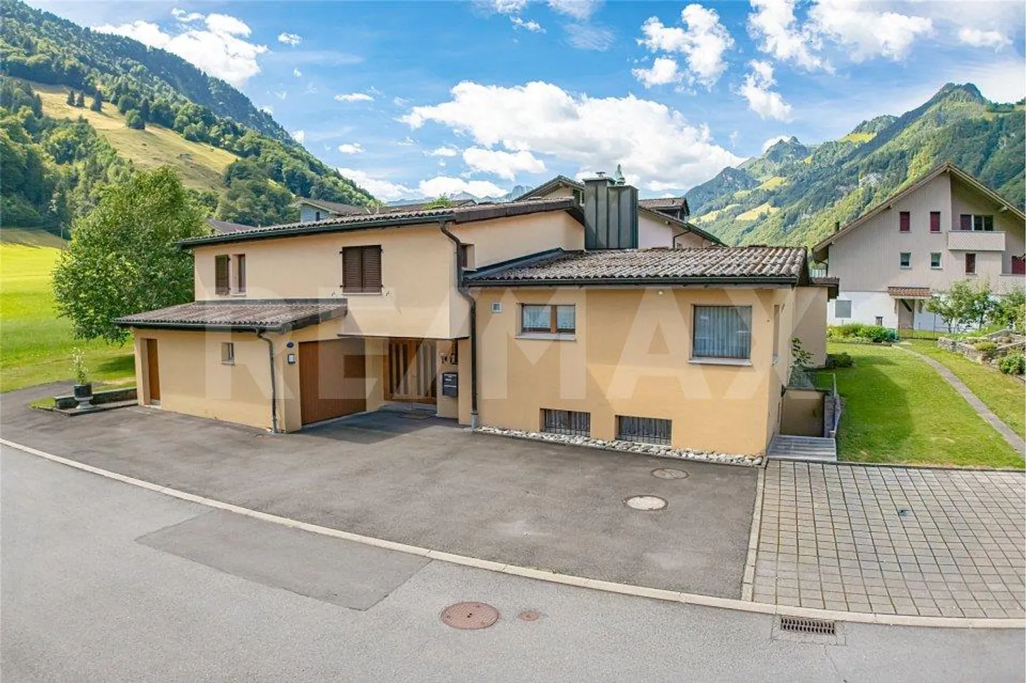 Charmantes Einfamilienhaus mit Aussicht - Foto 2 von 13